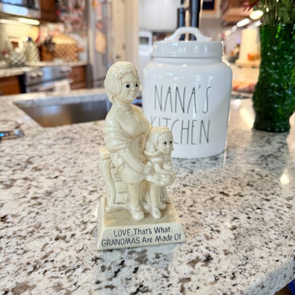 1971 Russ Berries "Love That's What GRANDMAS Are Made Of" - Picture 9 of 14